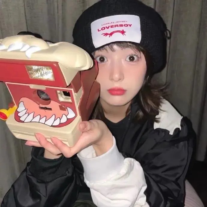 拂晓之街 封面